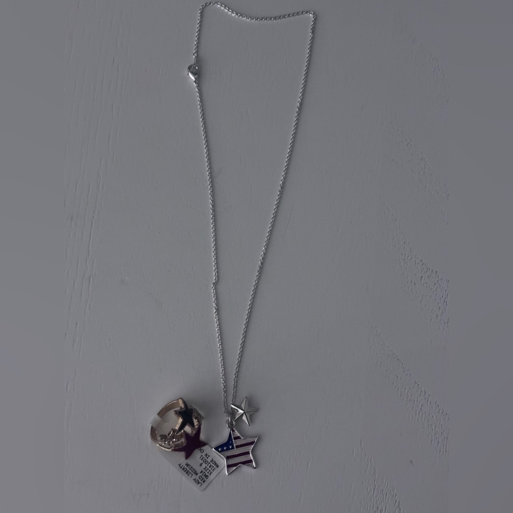 3/20$ Red, White and Blue Star Necklace and Ring Size: 9